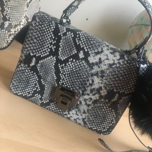 Aldo Purse